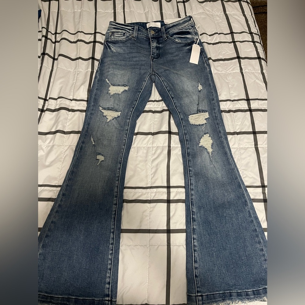 Petra light washed distressed size 5/26